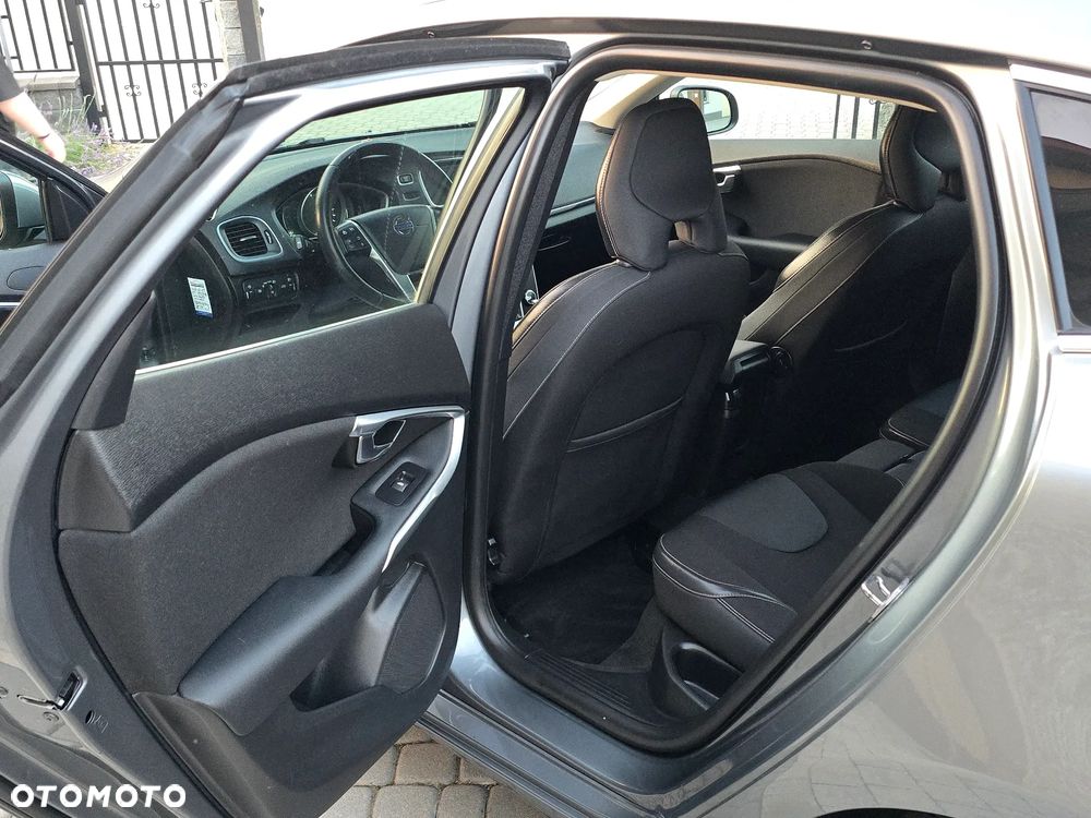 Volvo V40 T2 Drive-E Summum - 20