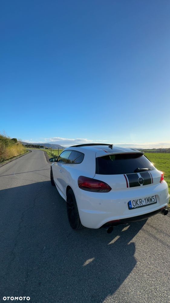 Volkswagen Scirocco 2.0 TDI DSG - 2