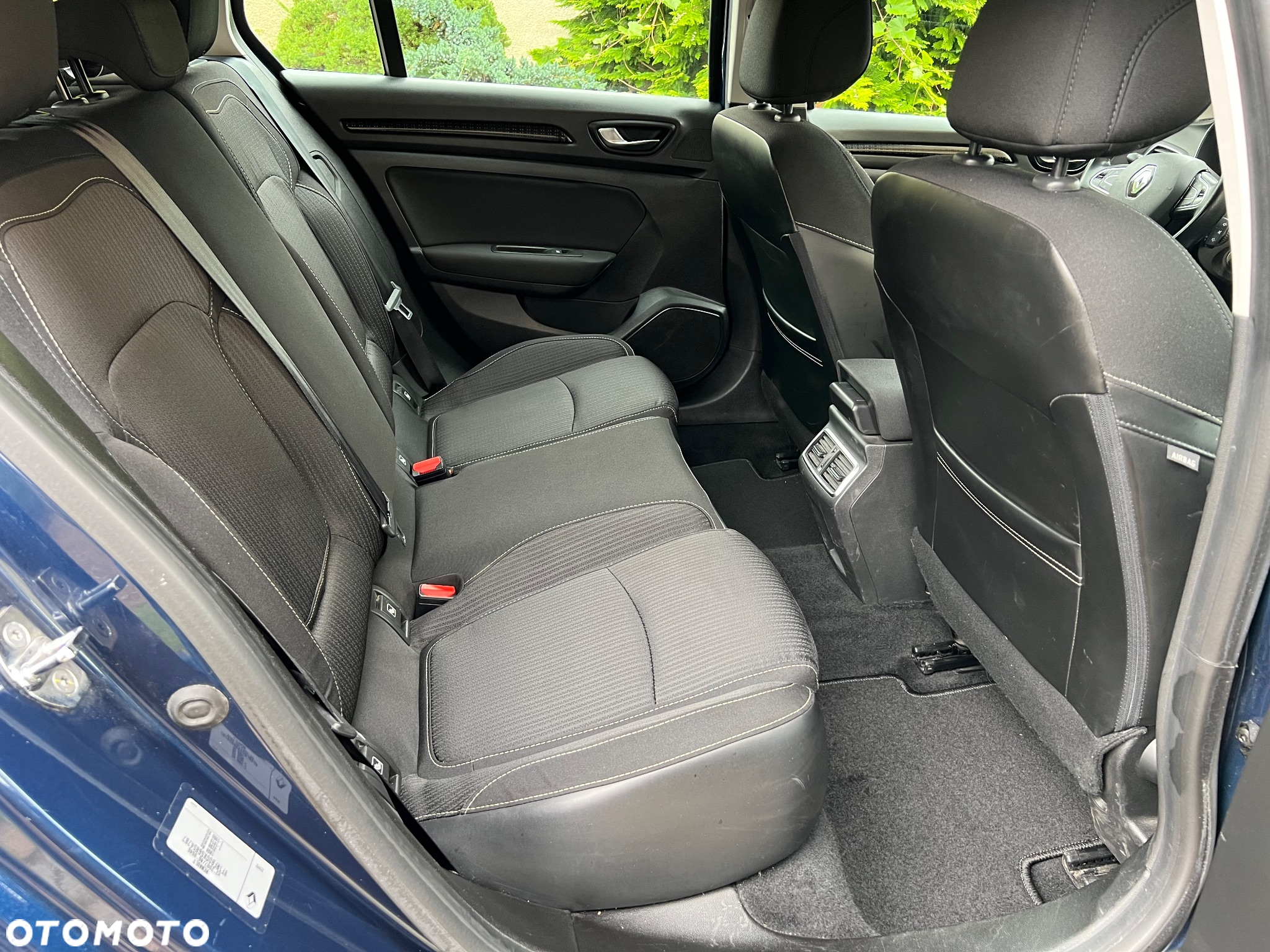 Renault Megane Grandtour ENERGY TCe 100 EXPERIENCE - 29