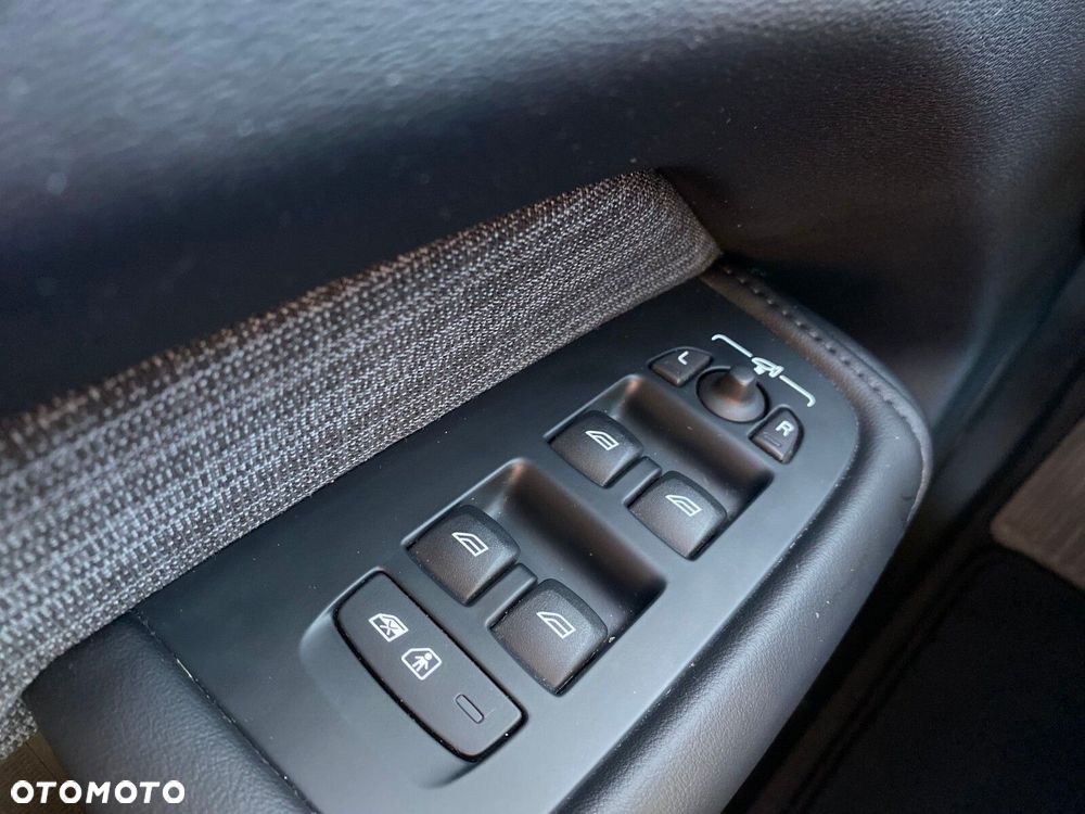 Volvo XC 60 - 18