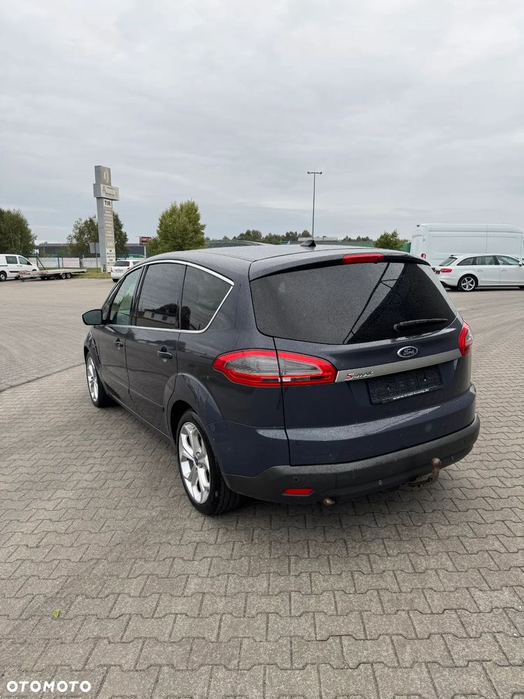 Ford S-Max - 14