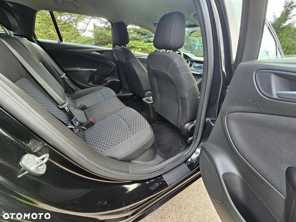 Opel Astra 1.6 CDTI Active - 12