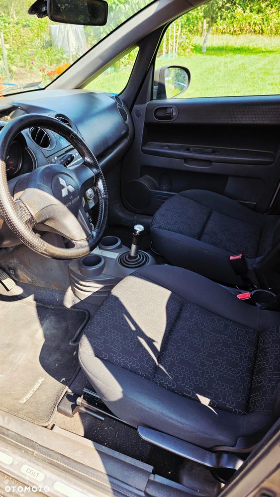 Mitsubishi Colt 1.3 Invite - 8