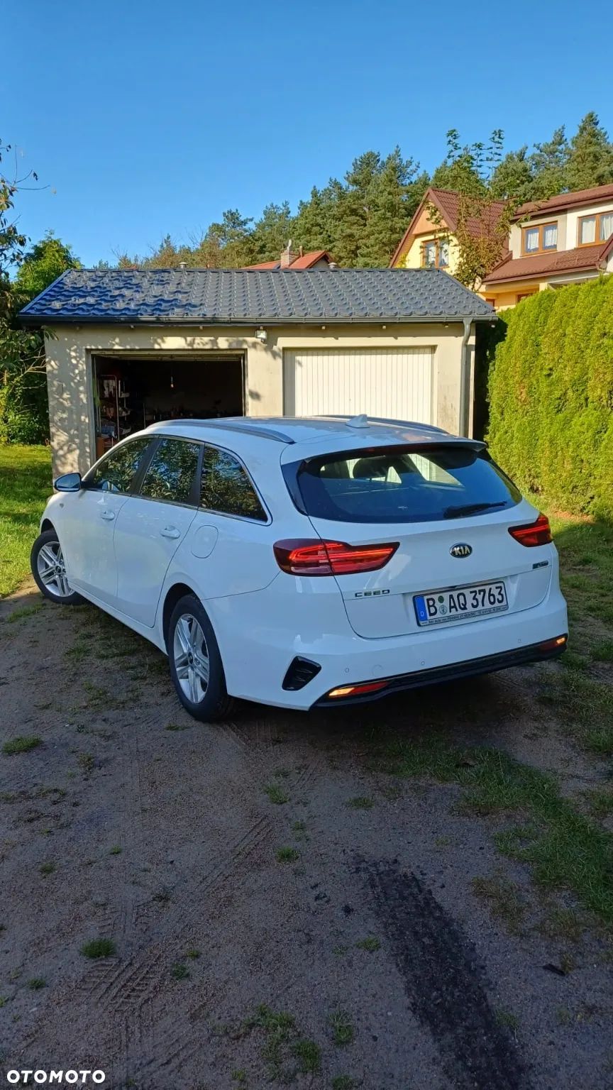 Kia Ceed 1.6 CRDi Eco-Dynamics+ (48V Mild-Hybrid) DCT7 Vision - 1