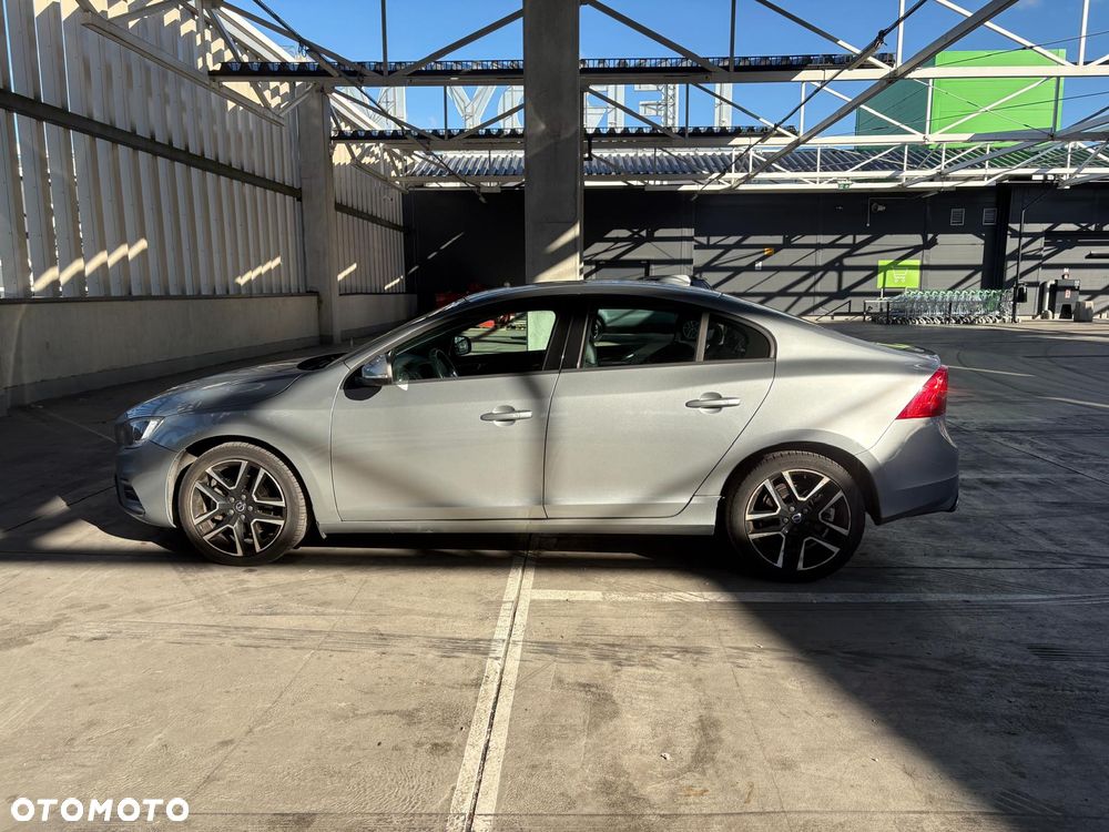 Volvo S60 - 11