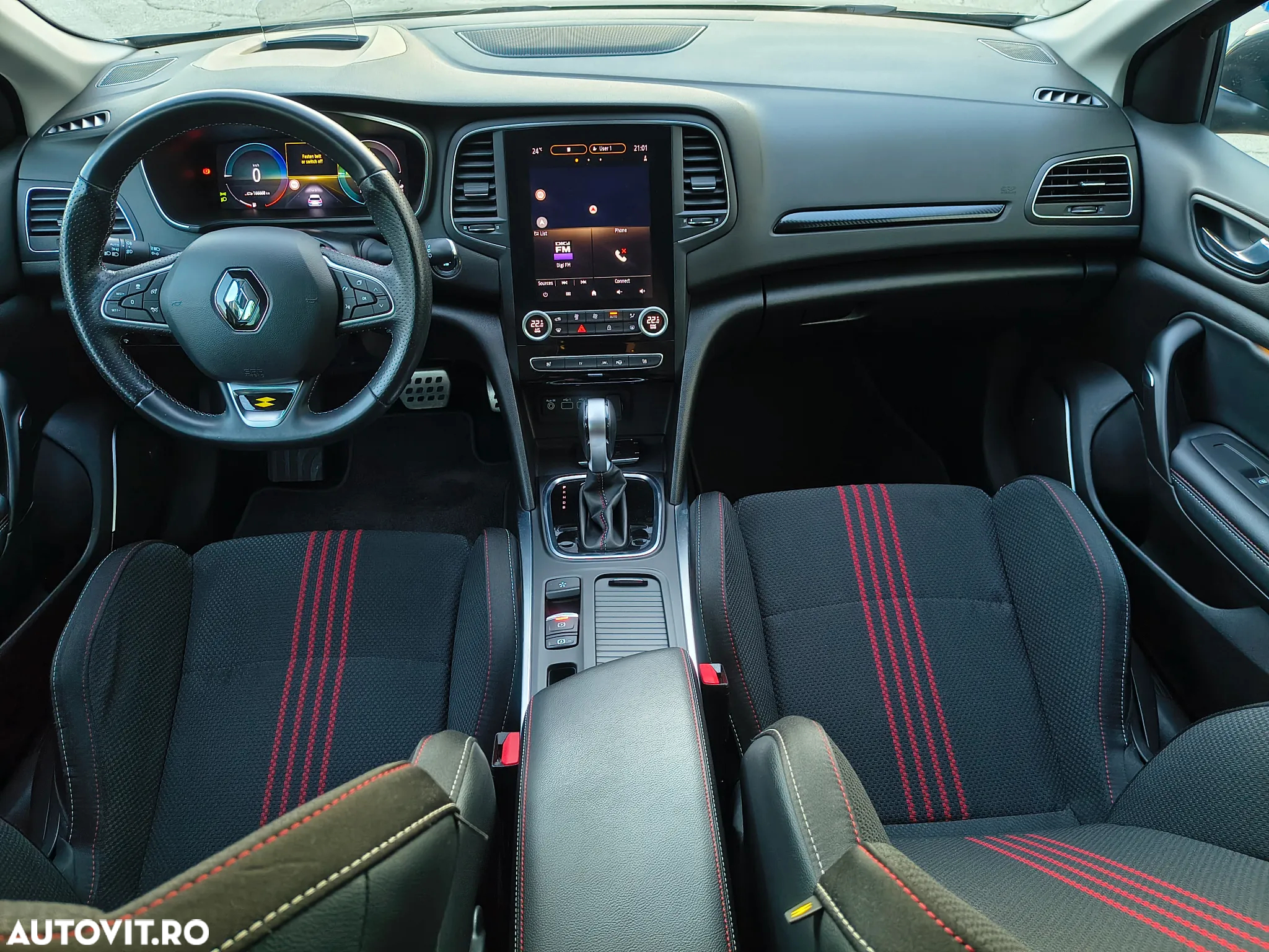 Renault Megane Grandtour E-TECH Plug-in 160 R.S. LINE - 8