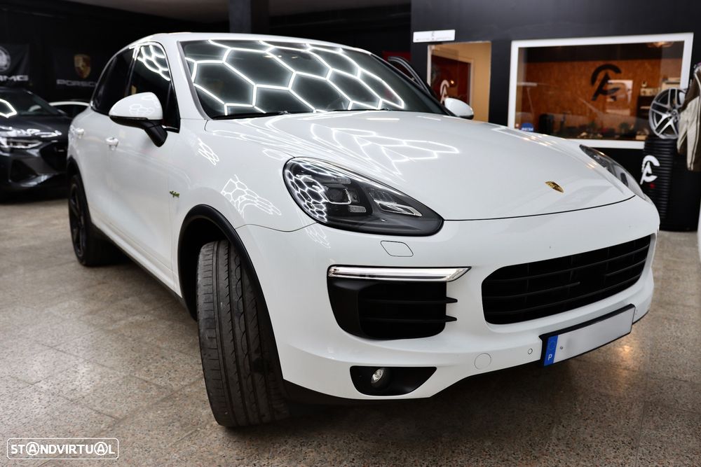 Porsche Cayenne - 7