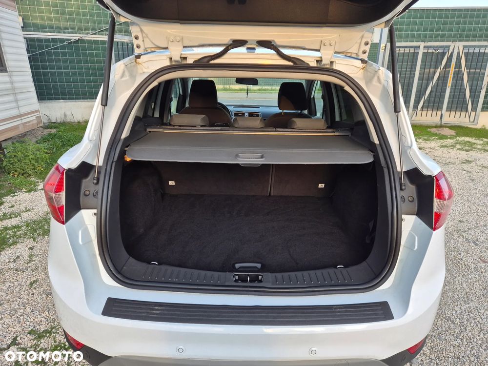 Ford Kuga 2.0 TDCi 2x4 Trend - 16