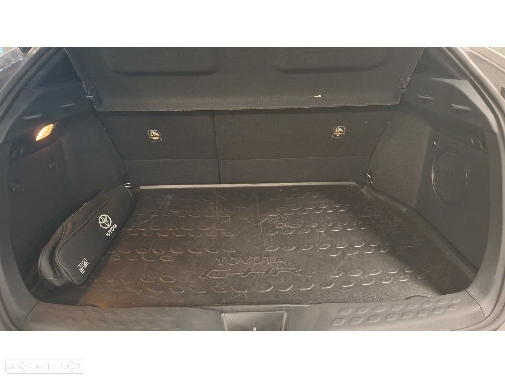 Toyota C-HR 2.0 Hybrid Lounge - 22