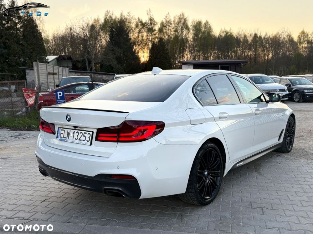 BMW Seria 5 520d M Sport - 13