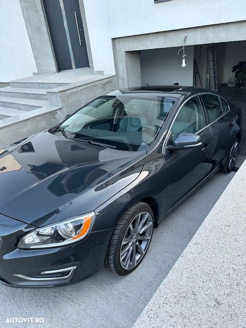Volvo S60 T6AWD R-Design - 2