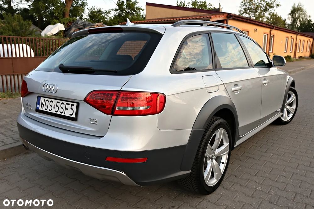 Audi A4 Allroad 2.0 TDI Quattro - 12