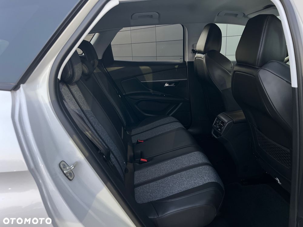 Peugeot 3008 1.6 THP Allure S&S EAT6 - 38