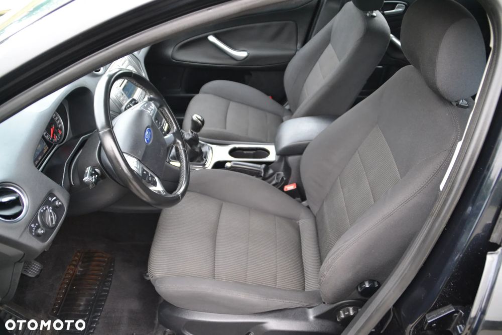 Ford Mondeo 2.0 Viva Titanium - 29