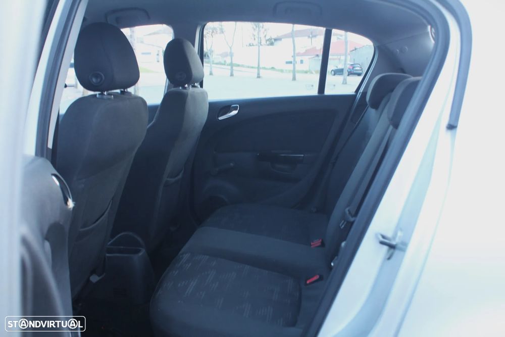 Opel Corsa 1.2 City S/S - 23