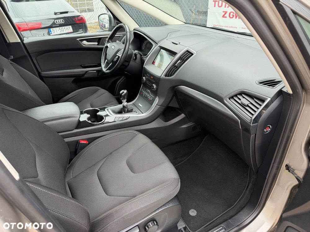 Ford S-Max - 7