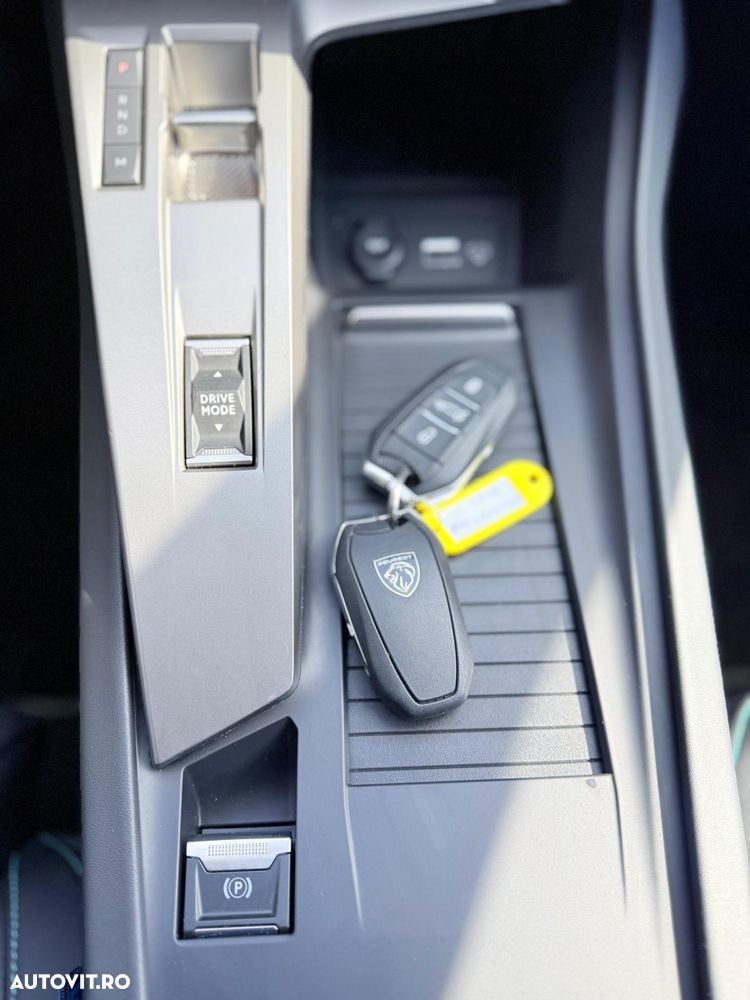 Peugeot 308 1.5L BlueHDI 130 S&S EAT8 Style - 24
