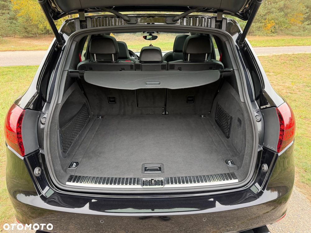 Porsche Cayenne S - 27