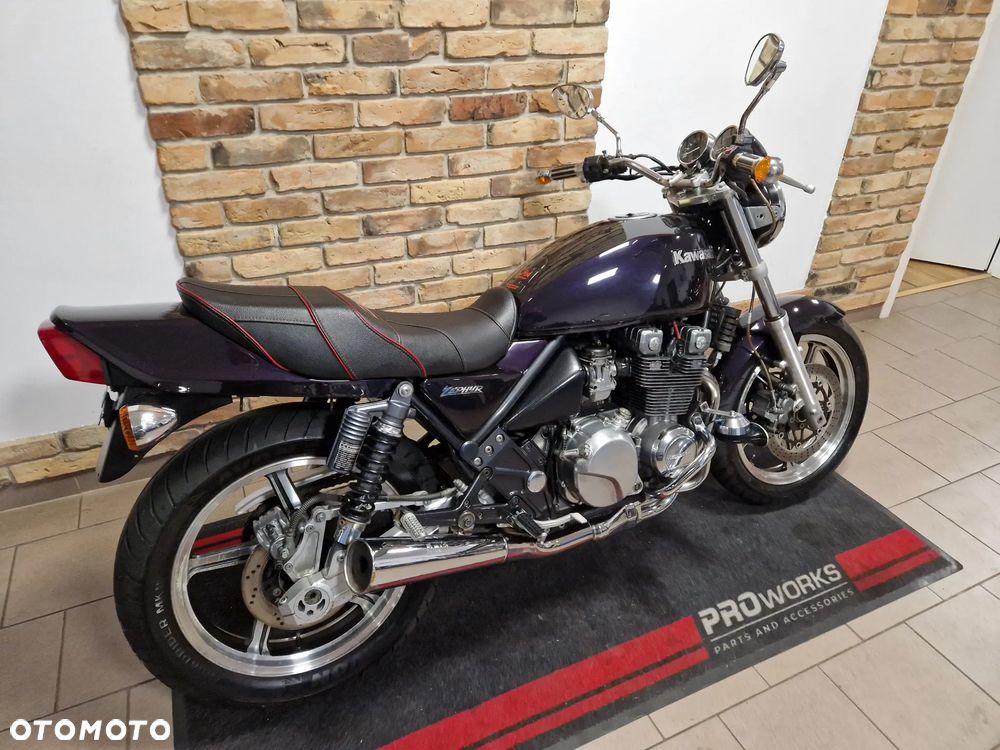 Kawasaki Zephyr - 3