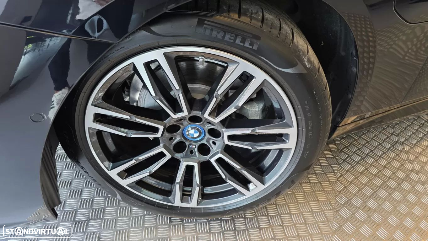 BMW 530 e Pack Desportivo M Pro - 31