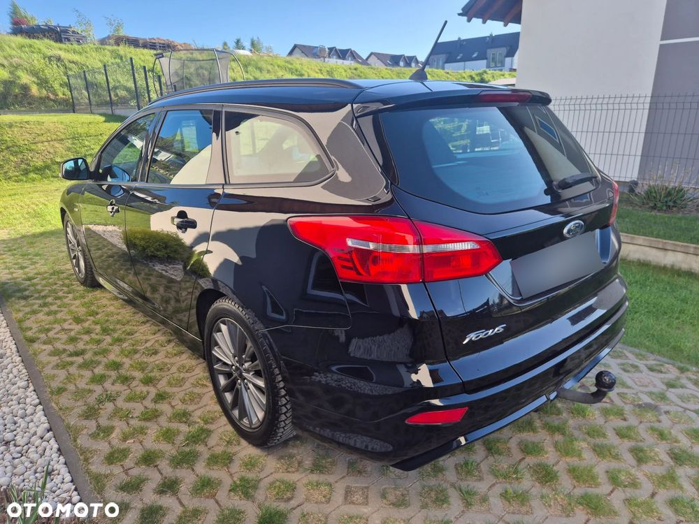Ford Focus 1.5 EcoBlue Start-Stopp-System ST-LINE - 9