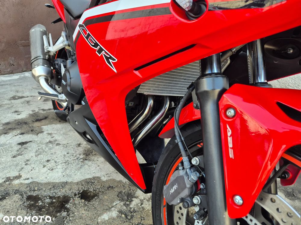 Honda CBR - 9