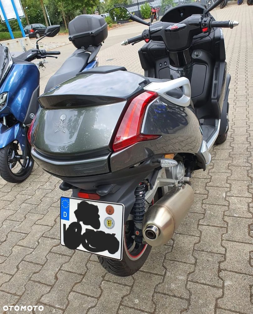 Peugeot Metropolis - 4