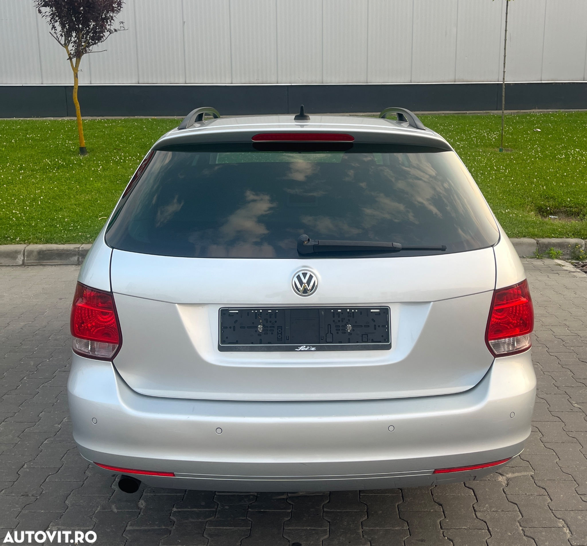 Volkswagen Golf - 5