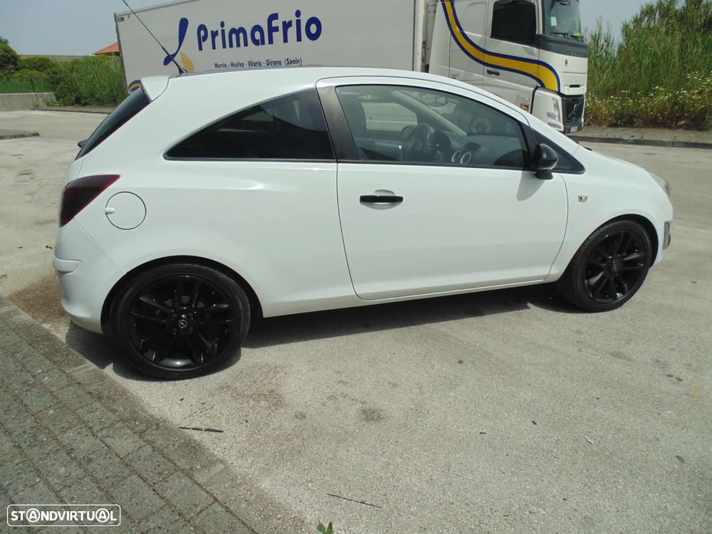 Opel Corsa 1.2 Black Edition 129g - 9