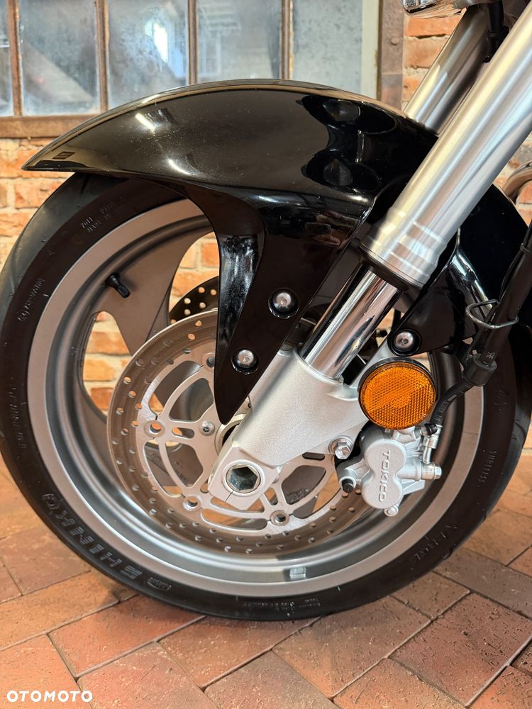 Suzuki VZ - 9