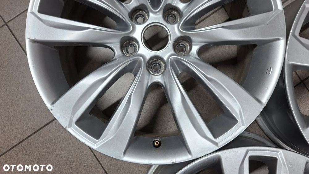 Felgi Aluminiowe 18 Kia Sorento II 5x114.3 ET 41 - 12
