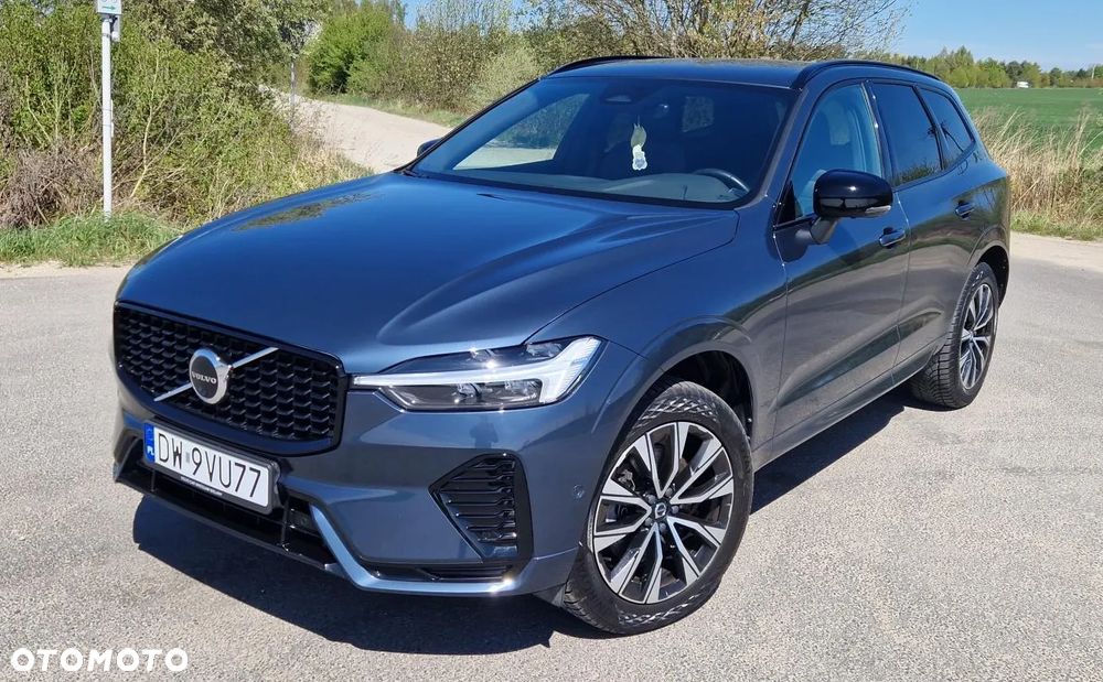 Volvo XC 60 B4 B Plus Dark - 2