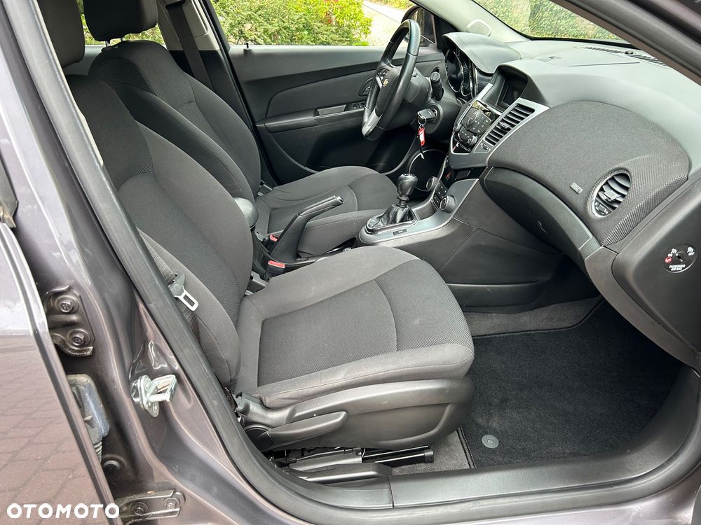 Chevrolet Cruze 1.8 LTZ - 26