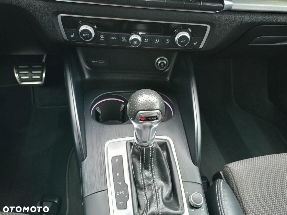 Audi A3 Sportback 35 TFSI S line - 24