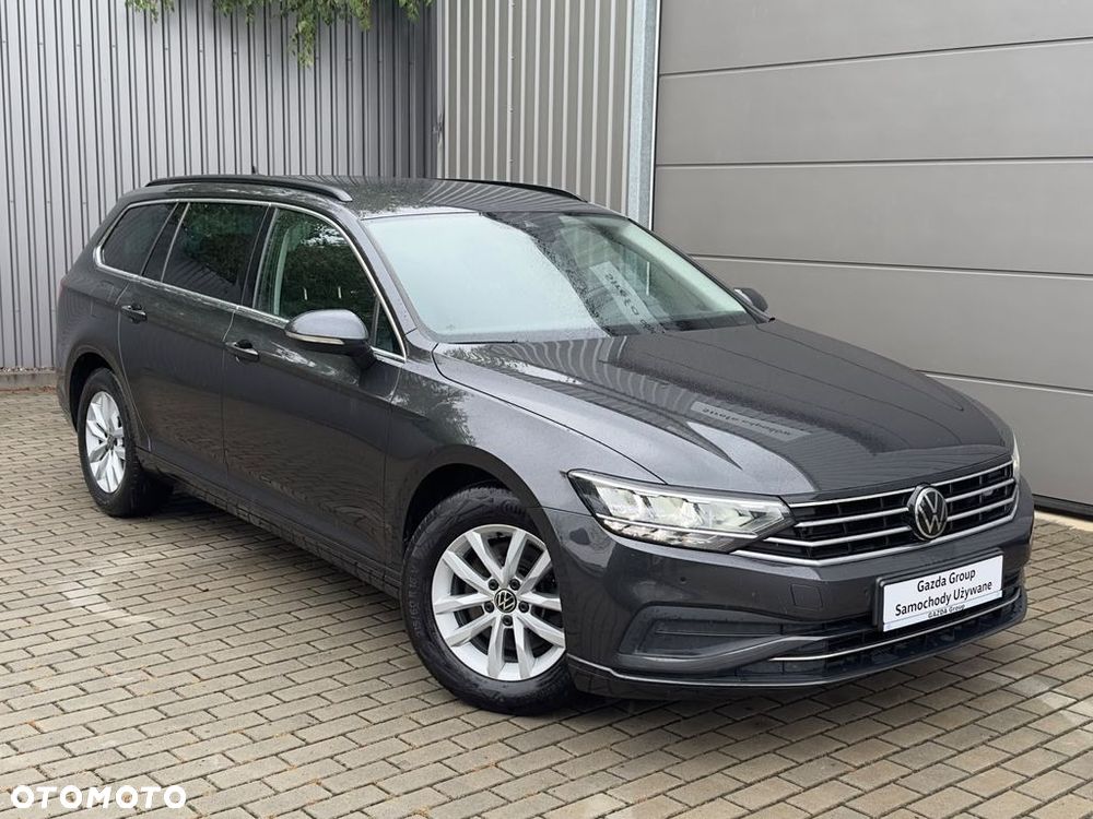 Volkswagen Passat - 2