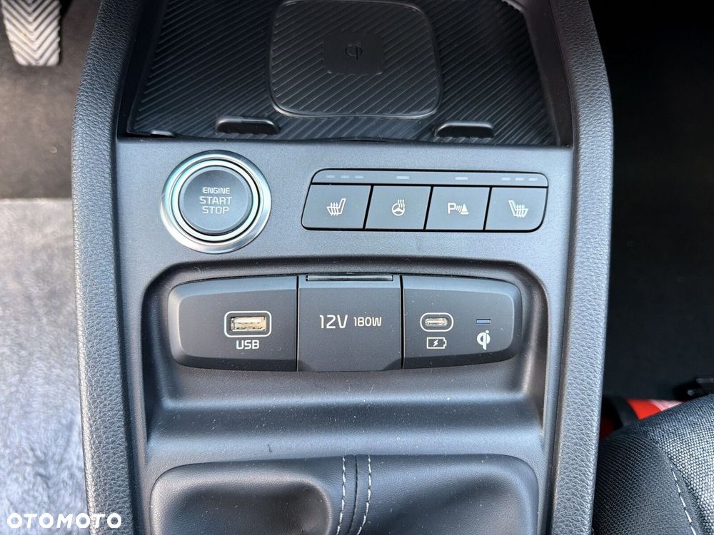 Kia Stonic - 24