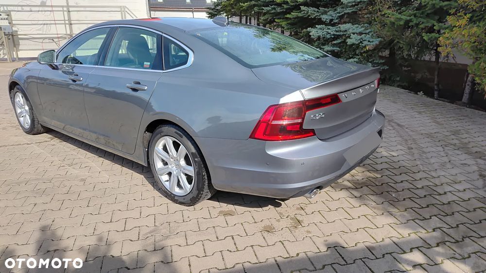 Volvo S90 D4 Momentum - 4