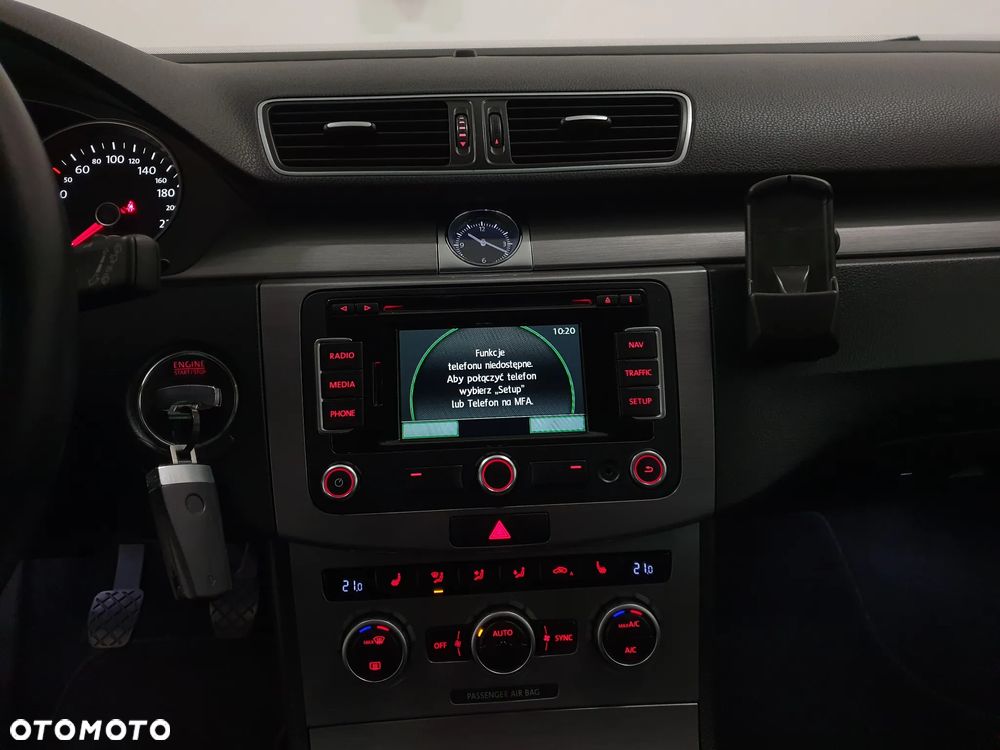Volkswagen Passat 2.0 TDI Highline - 15