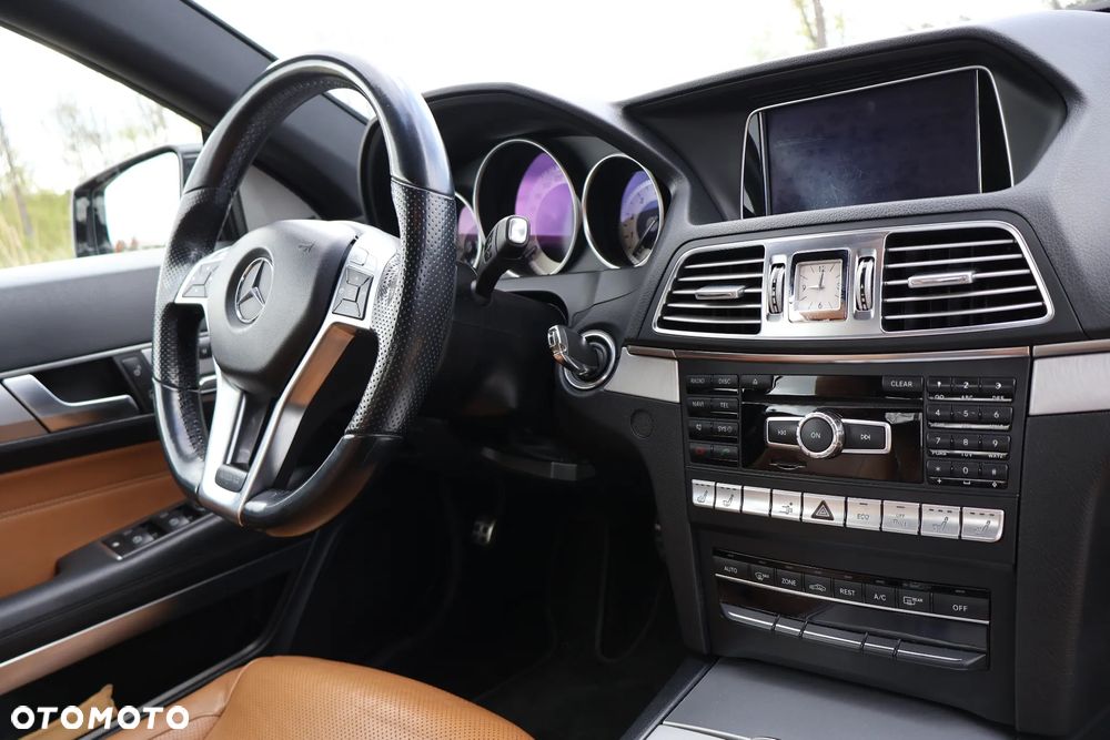 Mercedes-Benz Klasa E 250 - 12