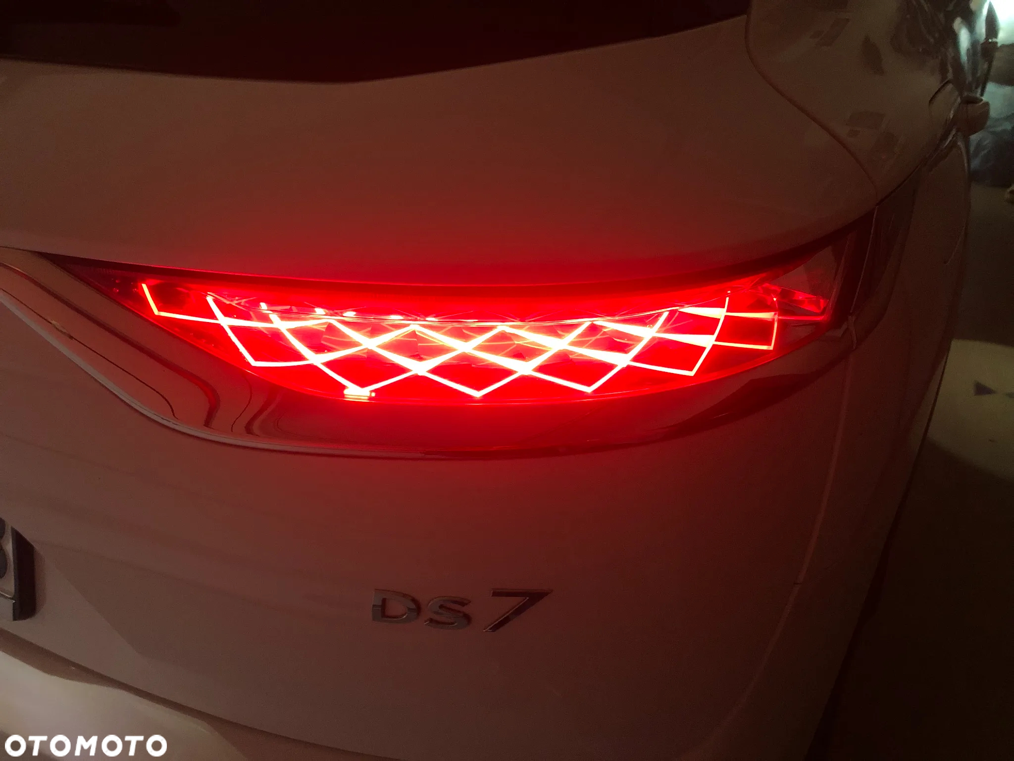 DS Automobiles DS 7 Crossback - 11
