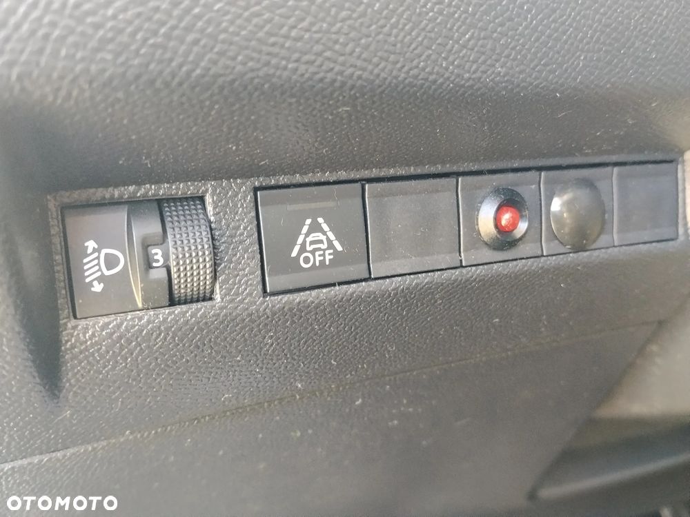 Peugeot 2008 1.5 BlueHDi Active - 7