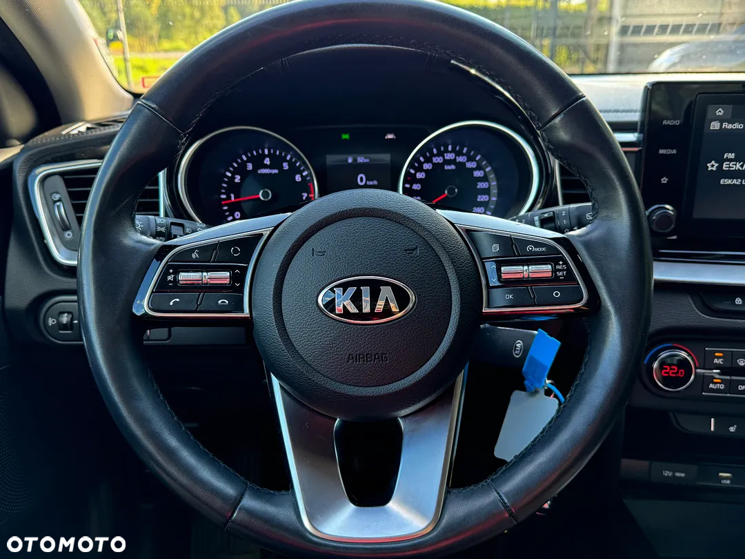 Kia Ceed 1.4 T-GDI DCT OPF Platinum Edition - 21