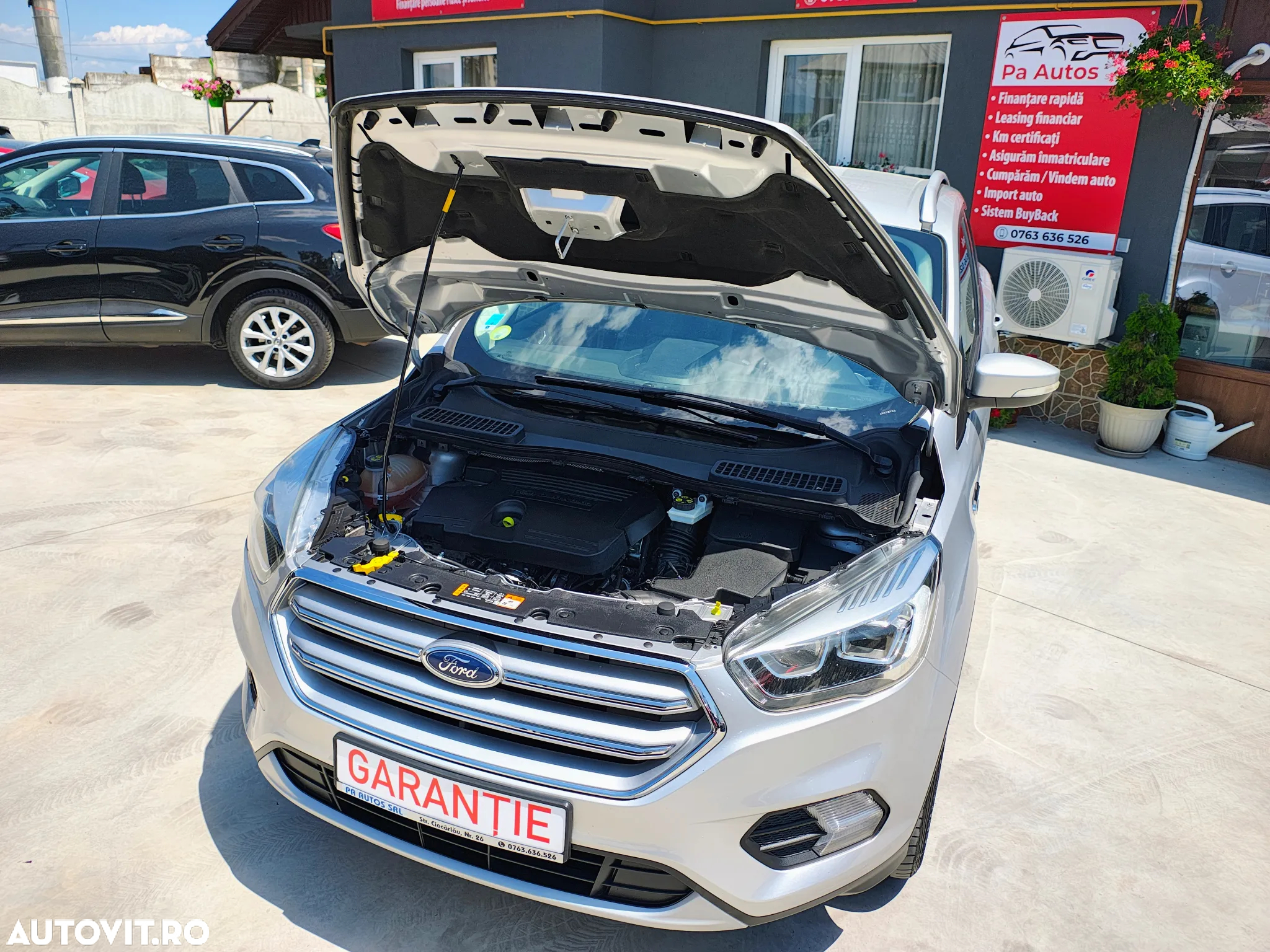 Ford Kuga 2.0 TDCi 2x4 Titanium - 14