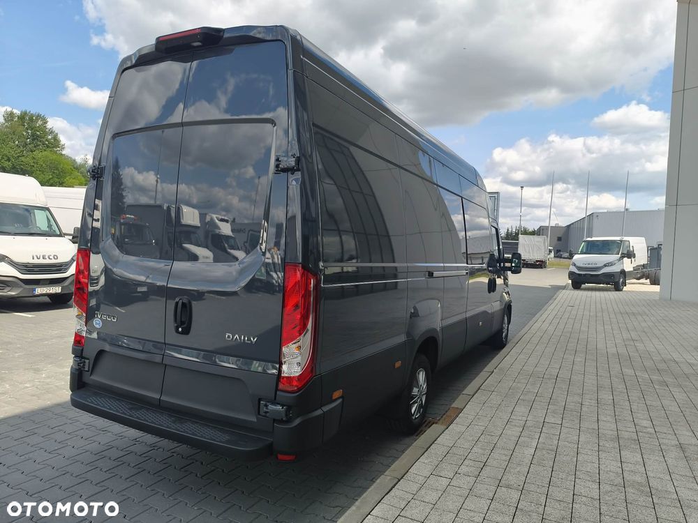 Iveco 35S18HV - 4