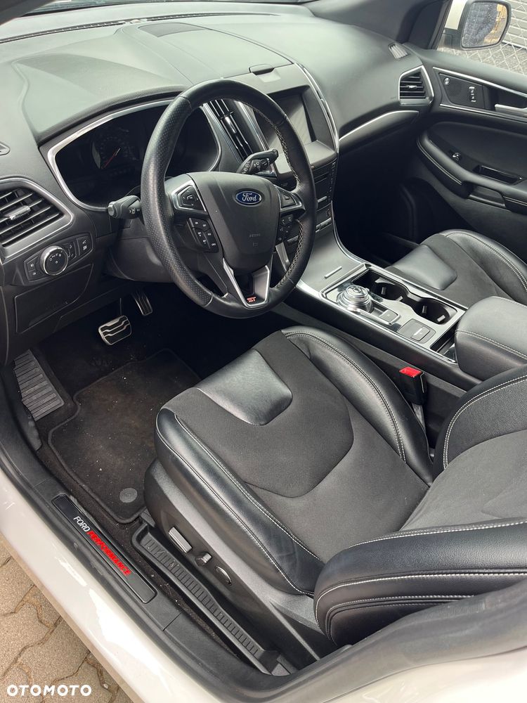 Ford Edge - 5