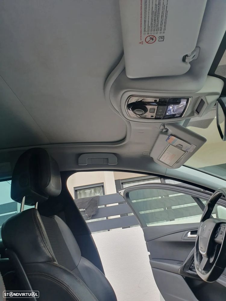 Peugeot 508 RXH 2.0 HDi Hybrid4 2-Tronic - 31