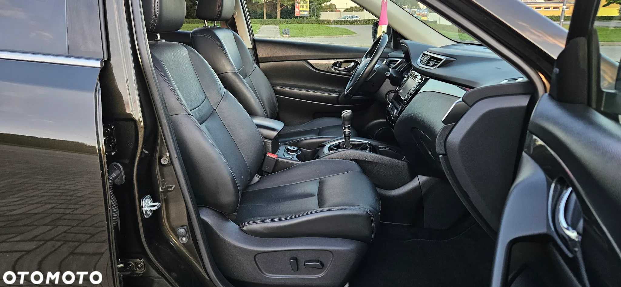 Nissan X-Trail 1.6 dCi ALL-MODE 4x4i Tekna - 6