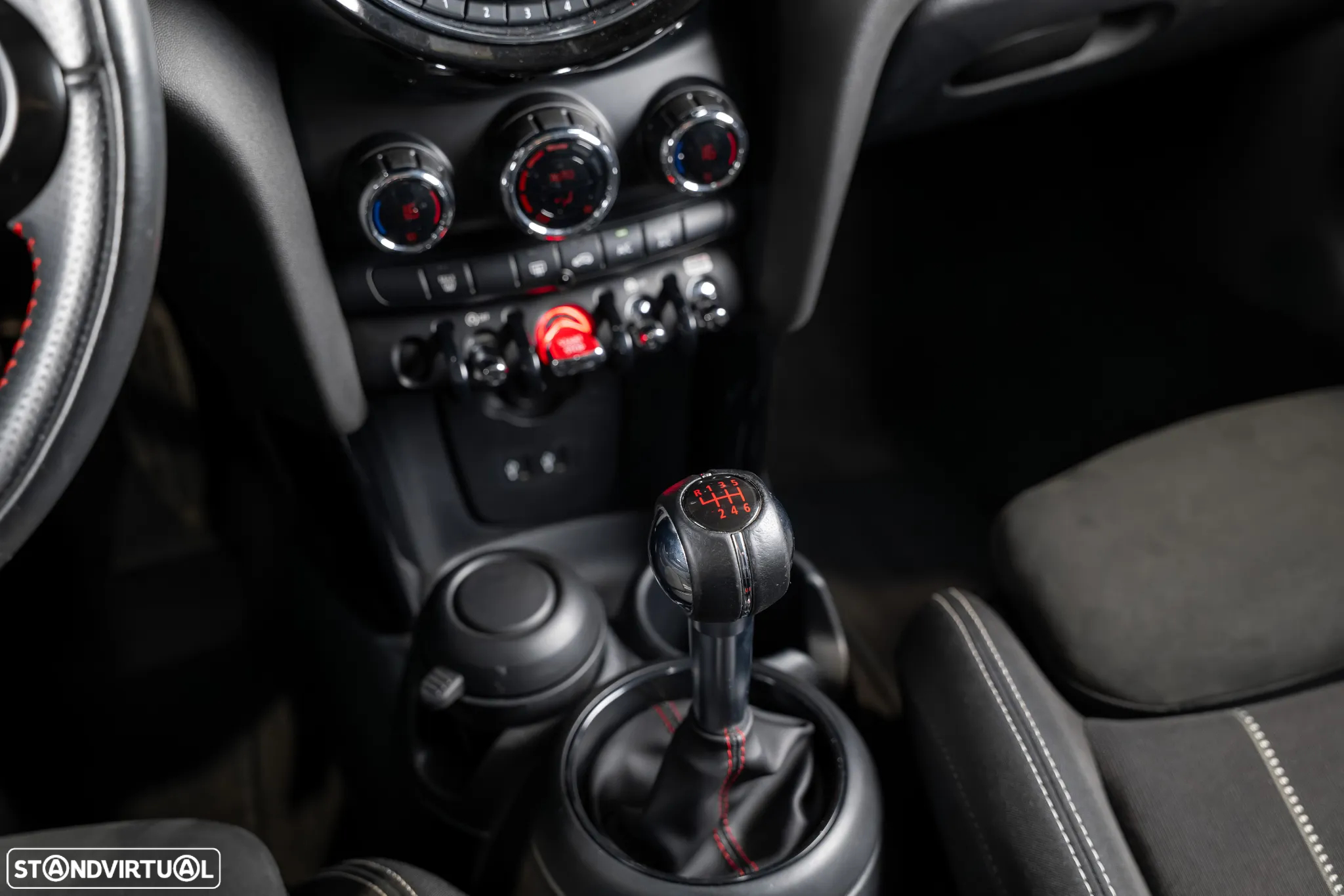 MINI 3 Portas John Cooper Works - 19