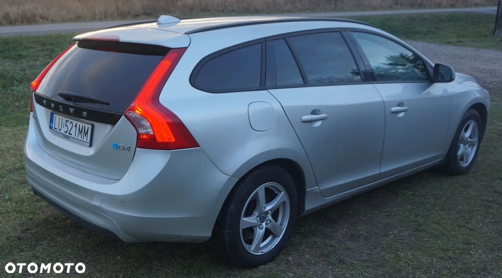 Volvo V60 D2 Linje Svart - 3