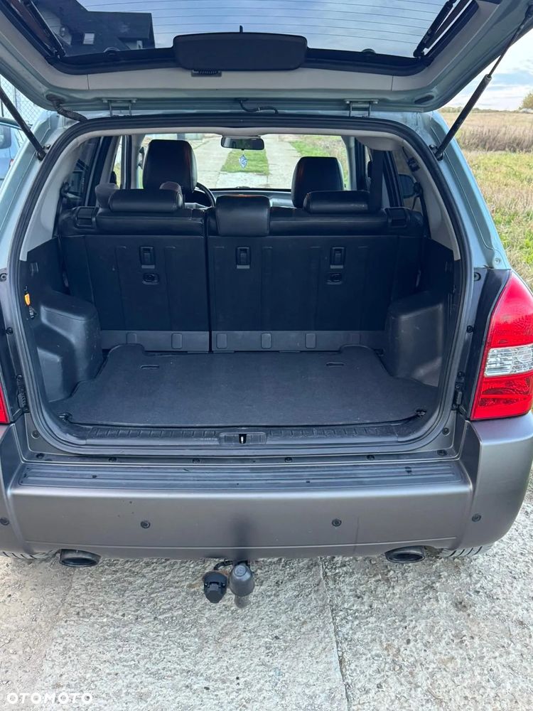 Hyundai Tucson 2.0 CRDi VGT 4WD GLS - 9